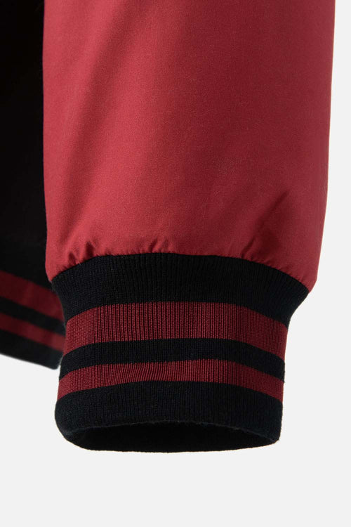 Card slide image -  CHAQUETA DE DEADPOOL ROJA Y NEGRA ENGUATADA PARA HOMBRE