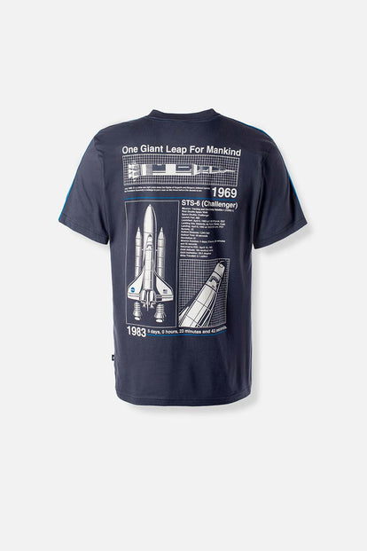  CAMISETA DE NASA REGULAR FIT PARA HOMBRE