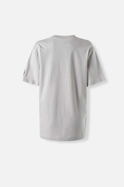  CAMISETA DE JUJUTSU KAISEN GRIS MANGA CORTA GÉNERO NEUTRO