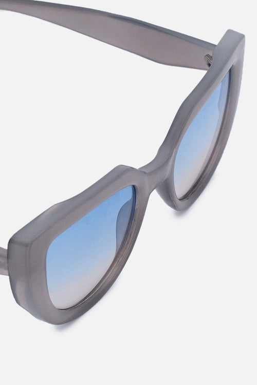 Card slide image - GAFAS DE SOL DE MOVIES MARCO GRIS GÉNERO NEUTRO